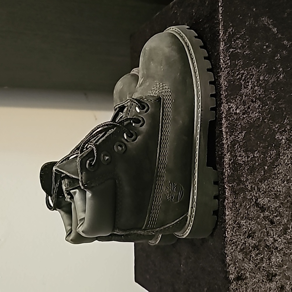 Boots - Picture 3 of 3